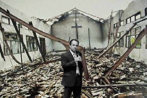 Igreja-destruida